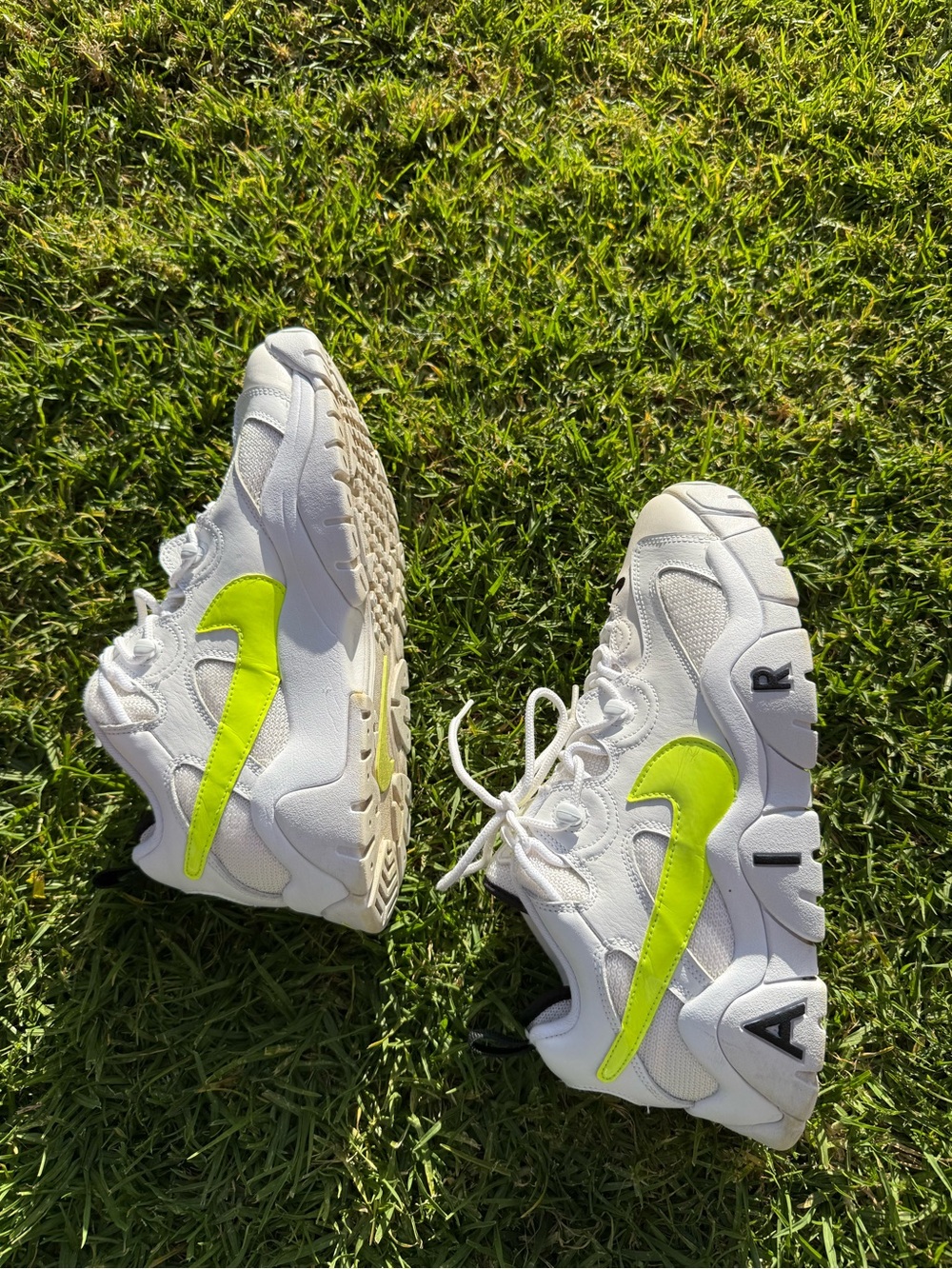 Nike White Sneakers with Neon Green Insole and Black Trim - Picture 7 of 15